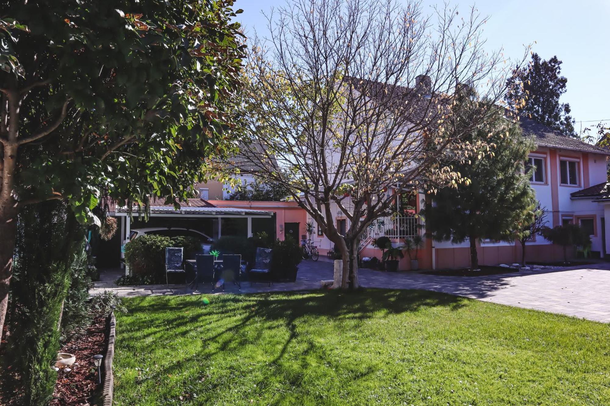 Szivarvany Panzio Szegedin Exterior foto